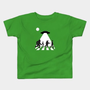 The ultimate conspiracy theory gift Kids T-Shirt